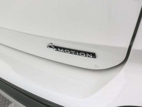 Used 2025 Volkswagen Taos SEL w/ Black Wheel Plus Package image 11