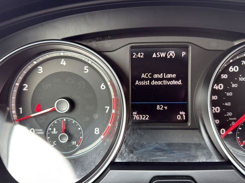 Used 2019 Volkswagen Atlas SE w/ Towing Package FWD image 14