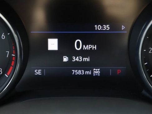 Used 2023 Buick Encore GX Essence w/ Advanced Technology Package image 31