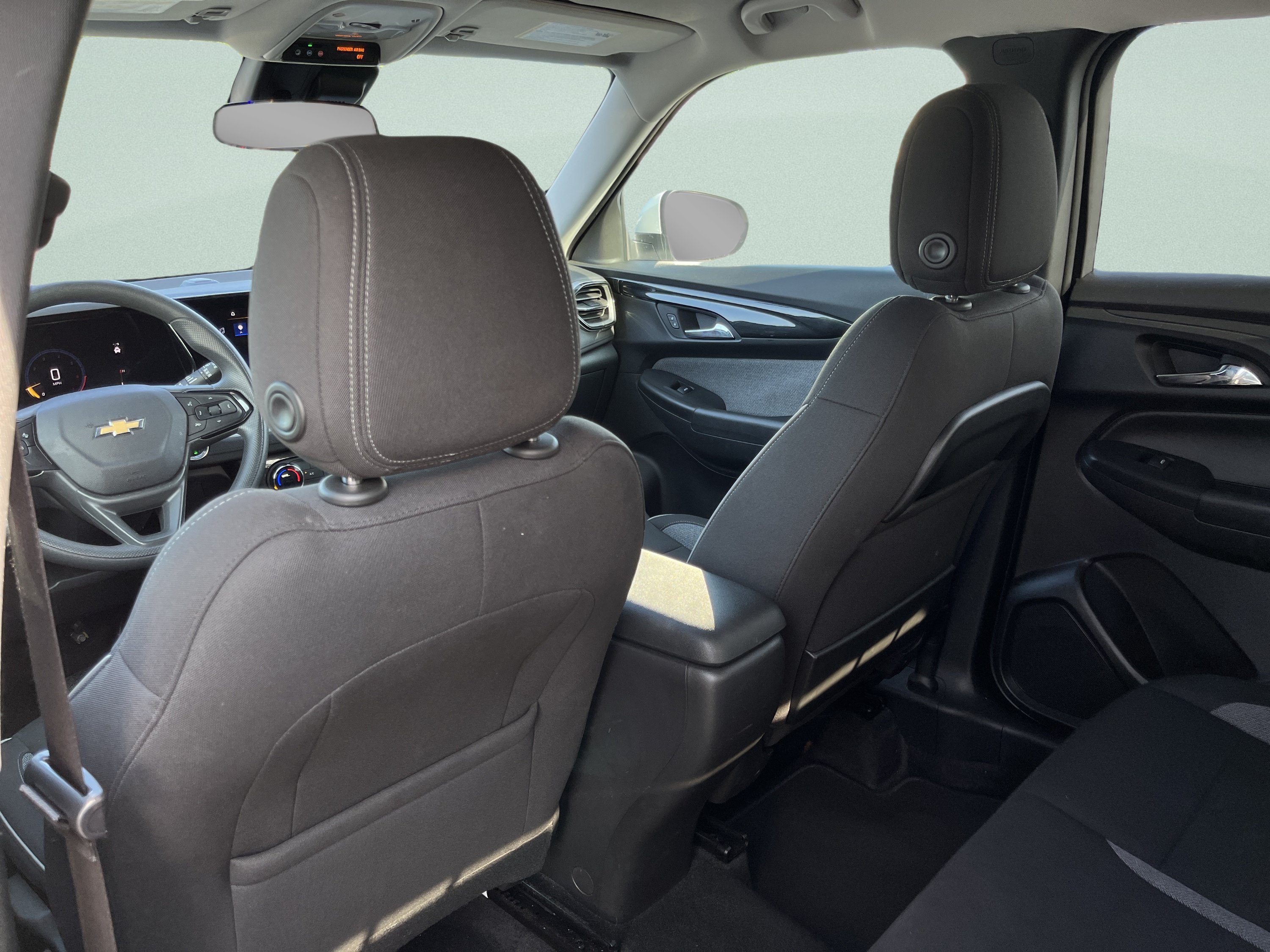 Used 2025 Chevrolet TrailBlazer LT AWD/4WD image 23