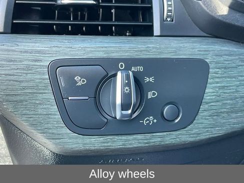 Used 2022 Audi A4 2.0T allroad Premium Plus w/ Premium Plus Package image 16