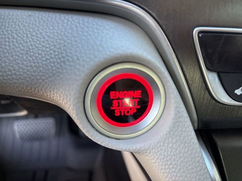 Used 2018 Honda Accord LX image 29