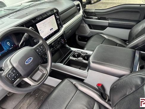 Used 2023 Ford F350 XLT w/ XLT Premium Package image 11