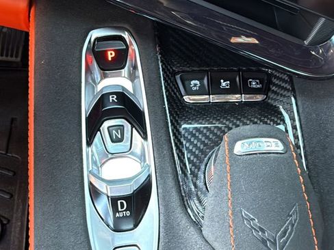Used 2025 Chevrolet Corvette Z06 w/ Stealth Interior Trim Package RWD image 29