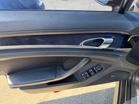 Used 2012 Porsche Panamera image 7