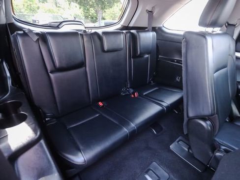 Used 2019 Toyota Highlander XLE AWD/4WD image 60