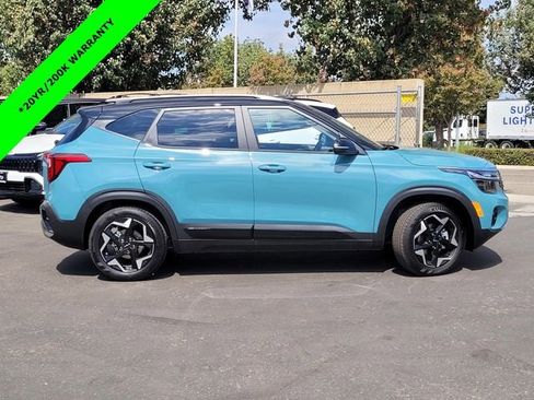 New 2026 Kia Seltos S image 3