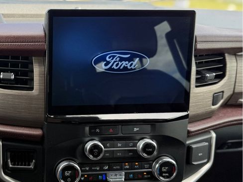 Used 2023 Ford Expedition Max Limited RWD image 15