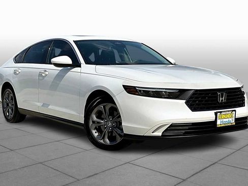 Used 2024 Honda Accord EX image 3