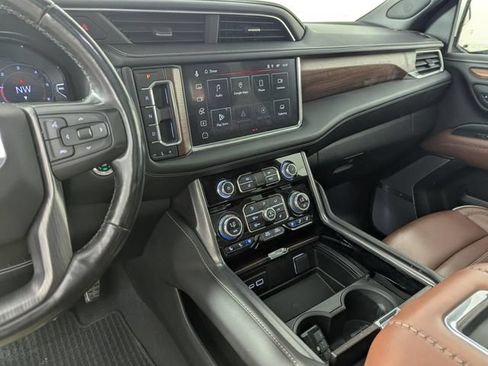 Used 2023 GMC Yukon Denali Ultimate AWD/4WD image 14