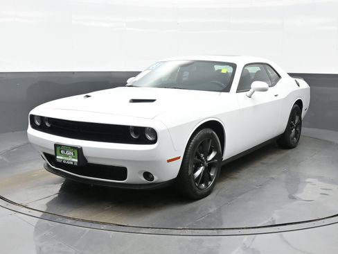 Used 2023 Dodge Challenger SXT w/ Blacktop Package image 2
