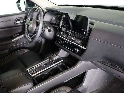 Used 2024 Nissan Pathfinder SL w/ SL Premium Package AWD/4WD image 30