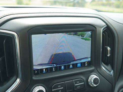 Used 2023 GMC Sierra 2500 AT4 w/ AT4 Preferred Package AWD/4WD image 23