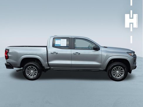 Used 2024 Chevrolet Colorado LT w/ LT Convenience Package RWD image 3
