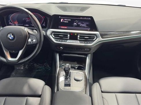 Used 2021 BMW 330i Sedan w/ Premium Package image 16