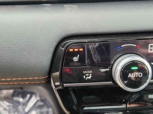 New 2025 Honda Pilot TrailSport image 15