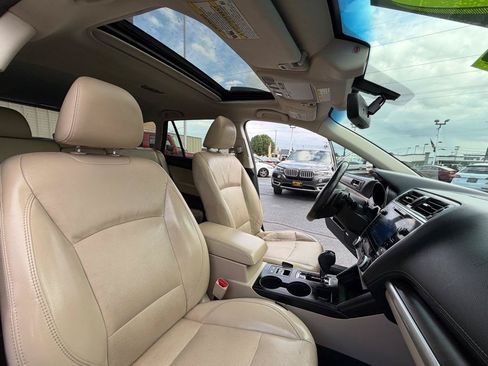 Used 2019 Subaru Outback 2.5i Limited AWD/4WD image 25