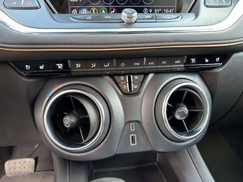 Certified 2022 Chevrolet Blazer Premier w/ Enhanced Convenience Package image 27