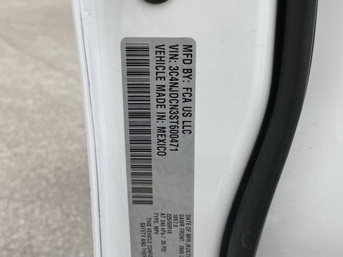 Used 2025 Jeep Compass Limited AWD/4WD image 30