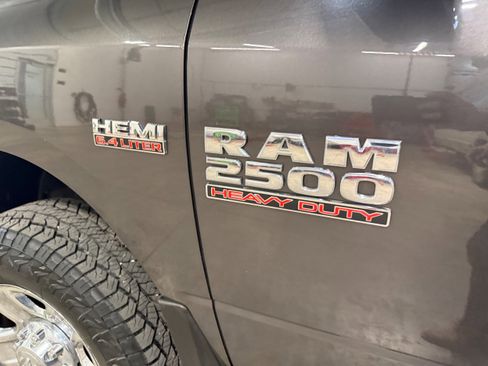 Used 2017 RAM 2500 Tradesman w/ Chrome Appearance Group image 41