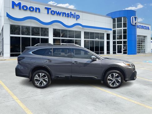 Used 2020 Subaru Outback Touring XT AWD/4WD image 7