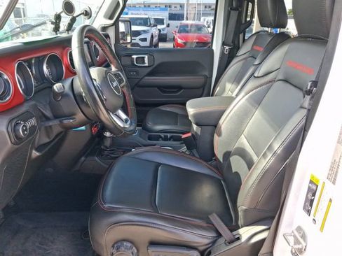 Used 2021 Jeep Gladiator Rubicon AWD/4WD image 11