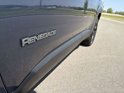 Used 2020 Jeep Renegade Altitude image 40