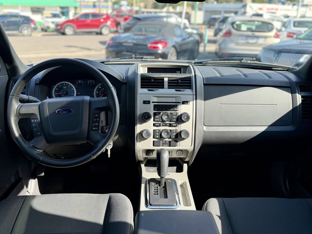 Used 2011 Ford Escape XLT w/ 202A Rapid Spec Order Code AWD/4WD image 12
