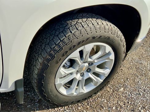 Used 2022 Chevrolet Silverado 1500 LTZ w/ LTZ Premium Package image 22