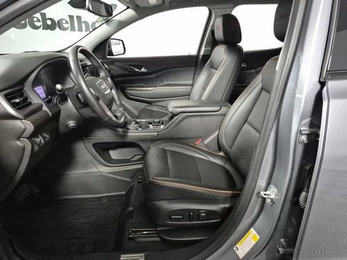 Used 2022 GMC Acadia AT4 w/ Preferred Package AWD/4WD image 10