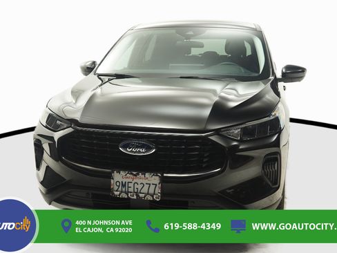 Used 2023 Ford Escape Active w/ Tech Pack #2 FWD image 4