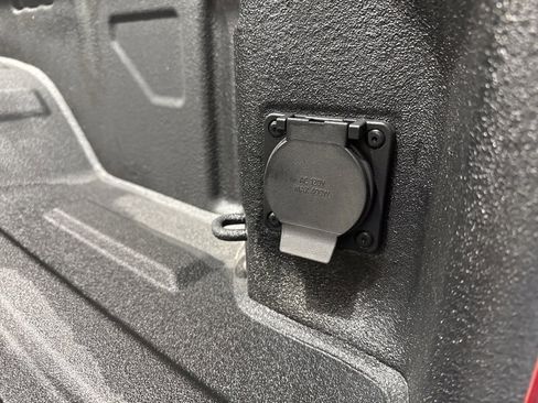 Used 2024 Chevrolet Silverado 2500 LTZ image 15