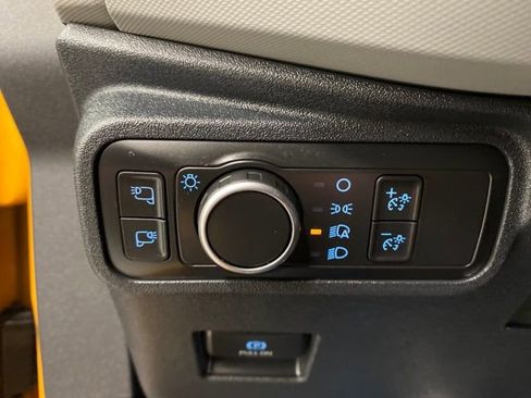 Used 2021 Ford Bronco Badlands image 14