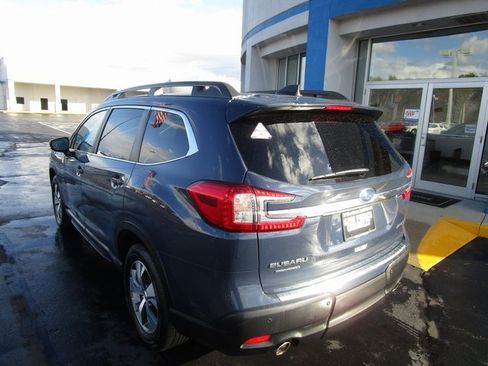 Used 2025 Subaru Ascent Premium w/ Premium Package image 3