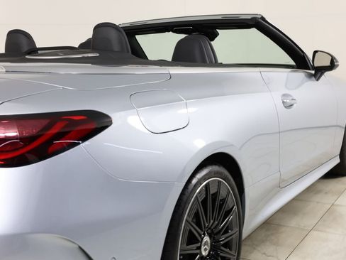Used 2024 Mercedes-Benz CLE 300 4MATIC Cabriolet image 44