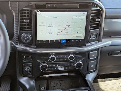 Used 2025 Ford F150 Lariat w/ Equipment Group 502A High image 12