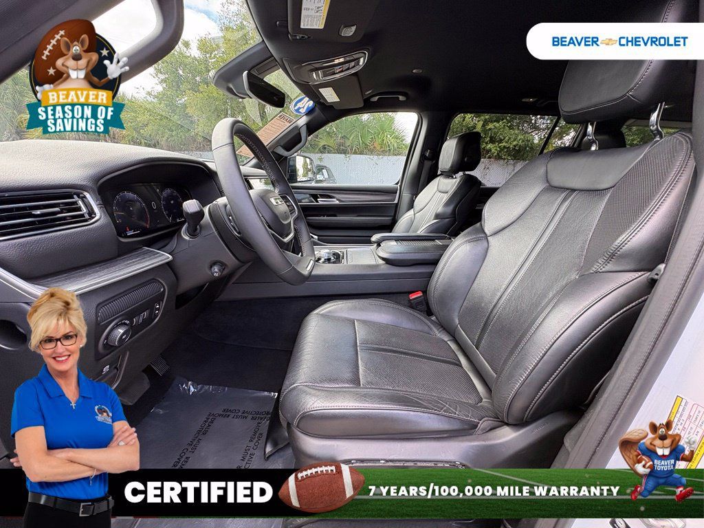 Used 2024 Jeep Wagoneer Series II w/ Flexible Seating Group RWD image 13