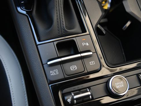 Used 2025 Kia K5 GT-Line w/ GT-Line Premium Package image 32