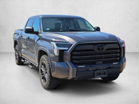 Used 2022 Toyota Tundra SR5 image 3