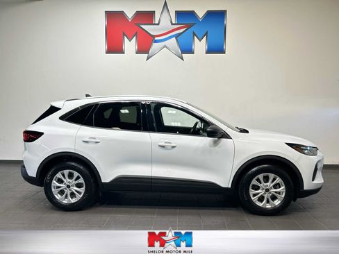 Used 2024 Ford Escape Active FWD image 1