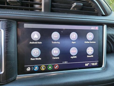 Used 2021 GMC Yukon XL Denali w/ Denali Premium Package image 16