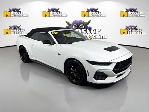 Used 2024 Ford Mustang GT Premium RWD image 3