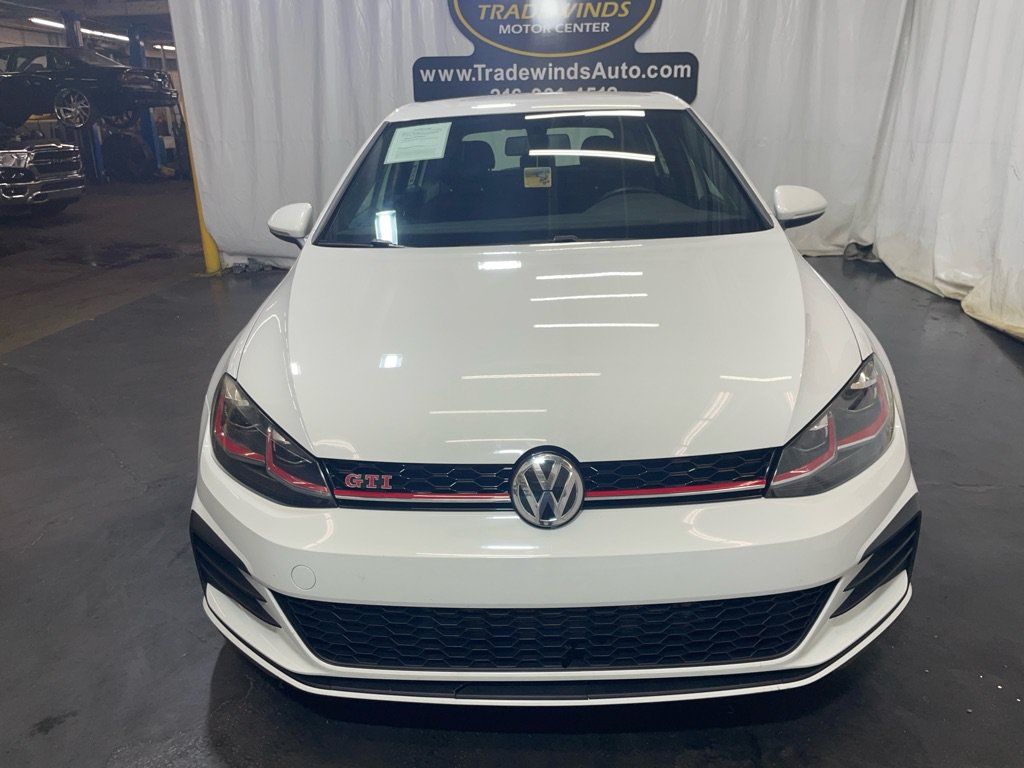 Used 2020 Volkswagen Golf 4-Door FWD image 2