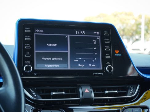 Used 2021 Toyota C-HR XLE image 23