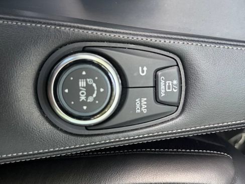 Used 2019 INFINITI QX50 Essential w/ Premium Heat Package FWD image 26