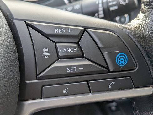 Used 2022 Nissan Rogue Sport SV w/ Technology Package image 14