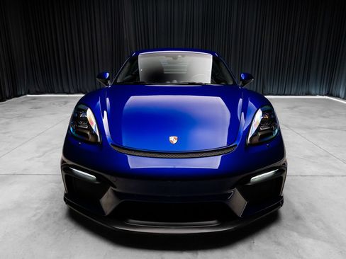 Used 2021 Porsche 718 Cayman GT4 RWD image 9