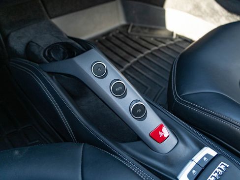 Used 2018 Ferrari 488 GTB image 18