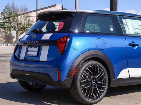New 2026 MINI Cooper S image 10