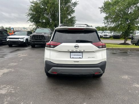 Used 2021 Nissan Rogue SV AWD/4WD image 4